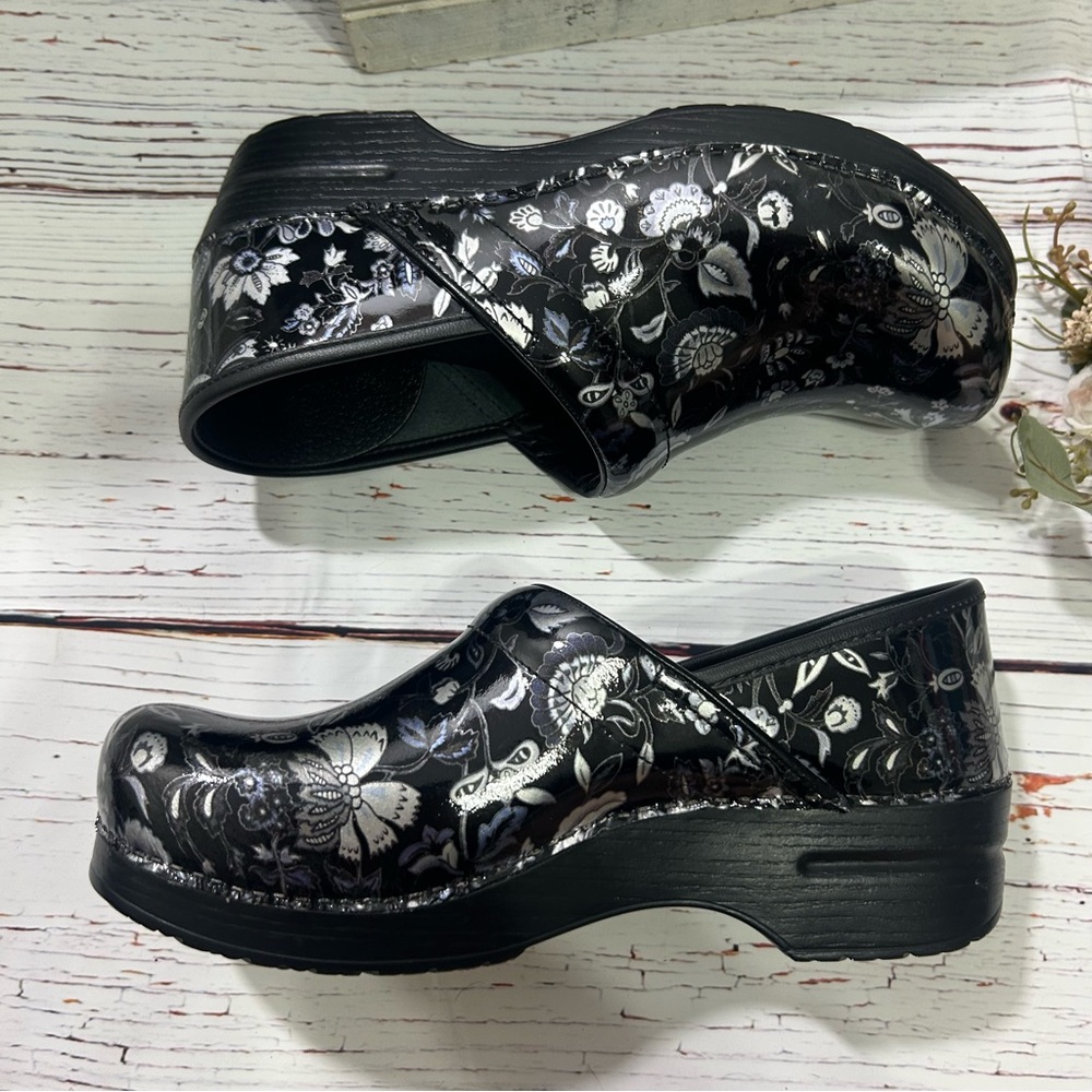 Dansko pro floral print metallic clogs - Picture 3 of 5
